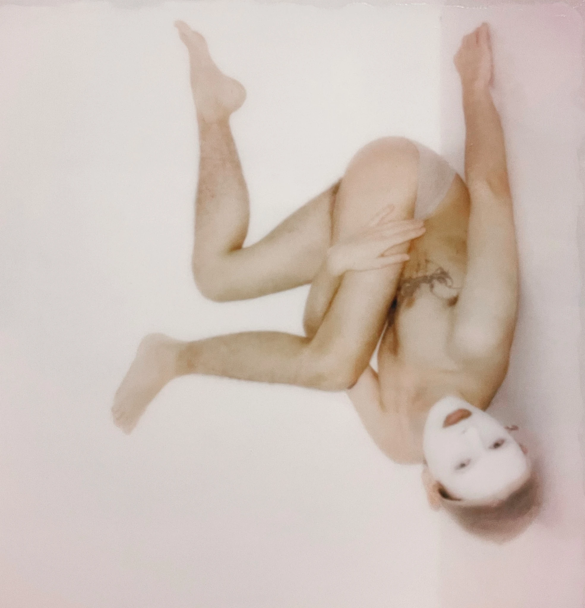 Algo transparente, algo de piel · Obra 17